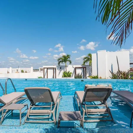 Swim-Up 1-Bedroom Apartment
